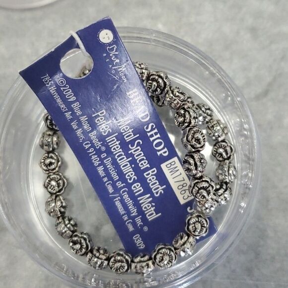 Beads and charms and beads and charms lot - Picture 6 of 11